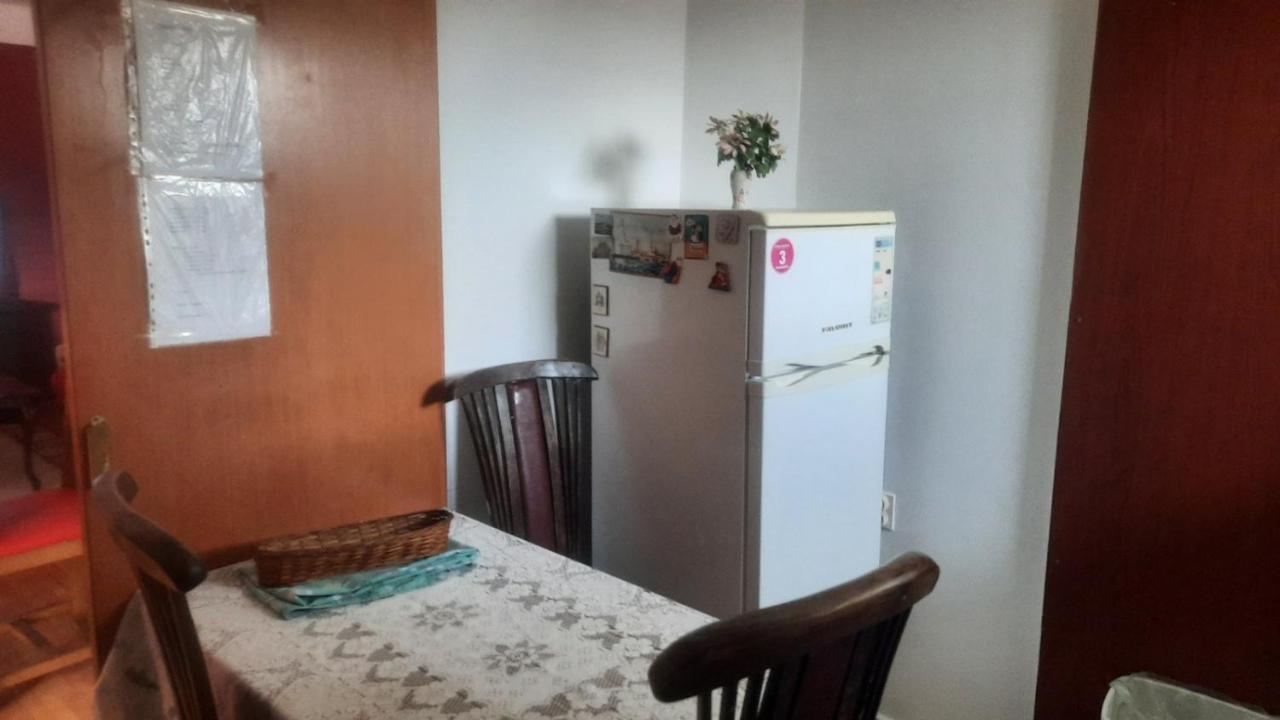 Stan Za Iznajmuvanje So Parking,Blisku Do Centar. Kumanovo Kültér fotó